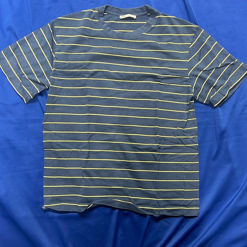 Zara Men’s short sleeve tee